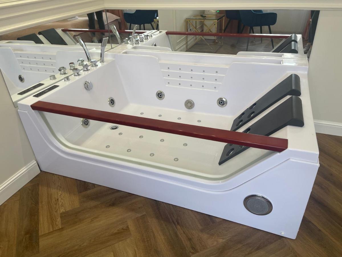 Apartament Glamour Prywatne Jacuzzi Starowislna คราคูฟ ภายนอก รูปภาพ