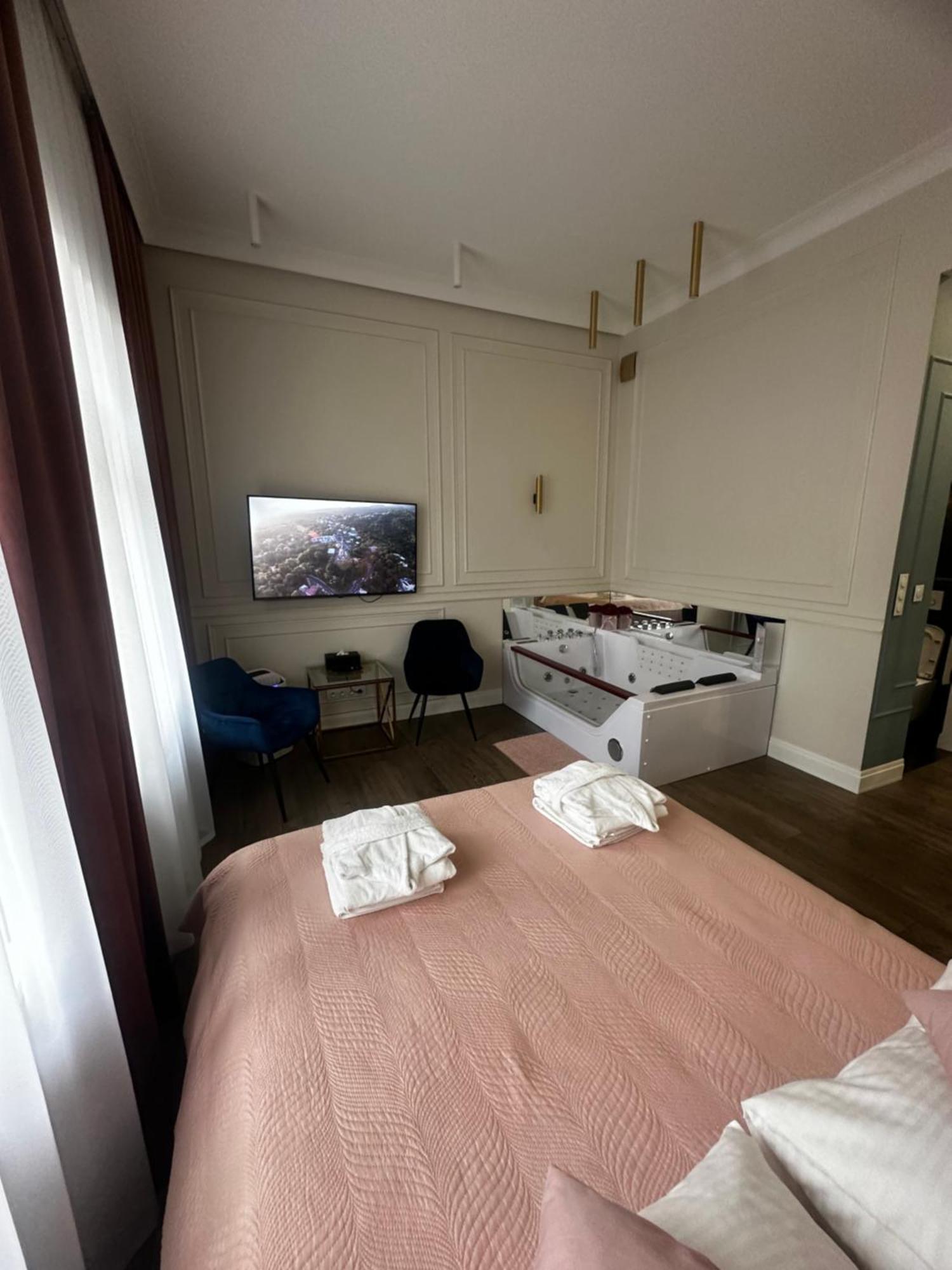 Apartament Glamour Prywatne Jacuzzi Starowislna คราคูฟ ภายนอก รูปภาพ
